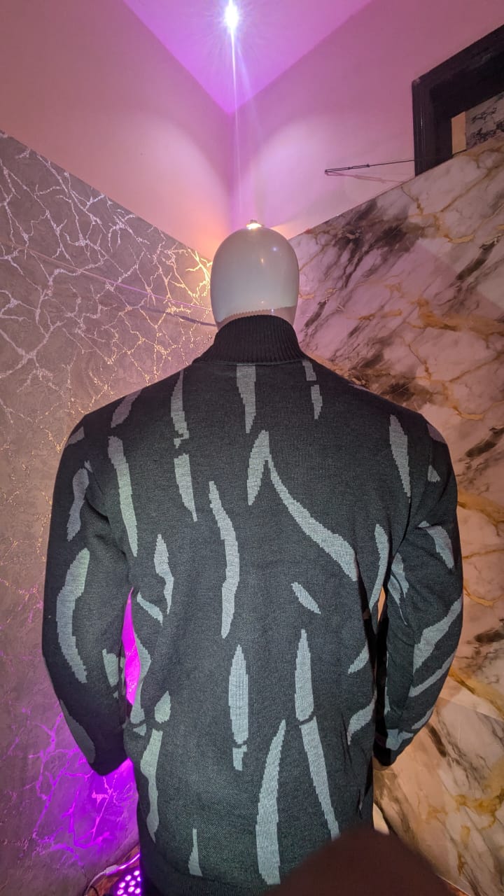 Men’s Premium Winter Knit Turtle Neck Sweater – Grey Abstract Pattern